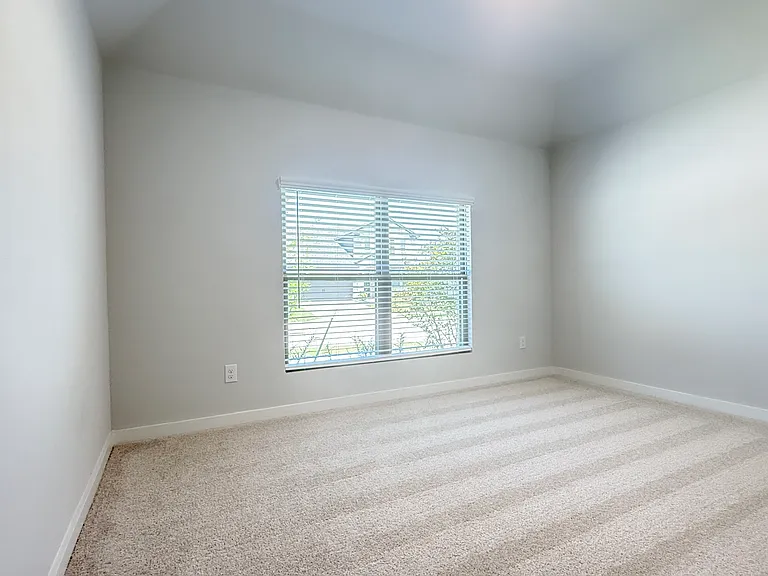 1911 Sandpiper Way — Photo 3