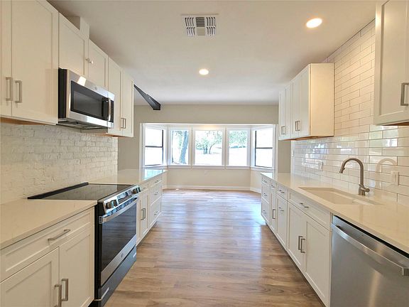 5th image of 109 Cernosek Rd