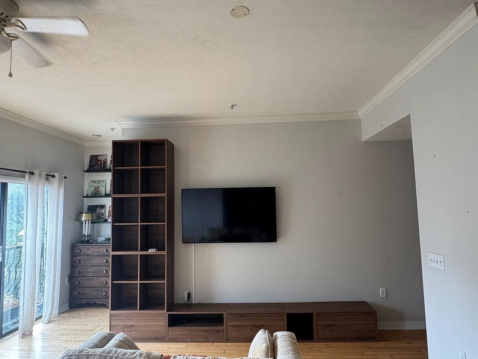 2 bed, 836 sqft, $2,000 — Photo 4
