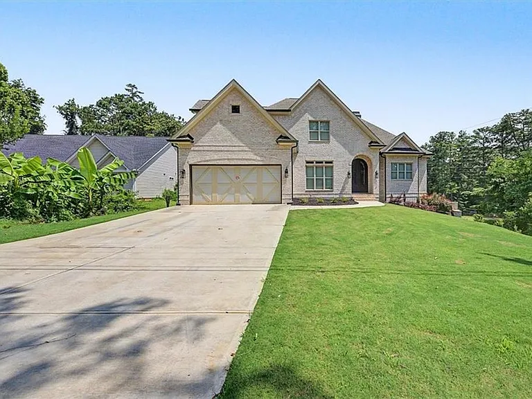 217 Laura Lake Rd — Photo 2