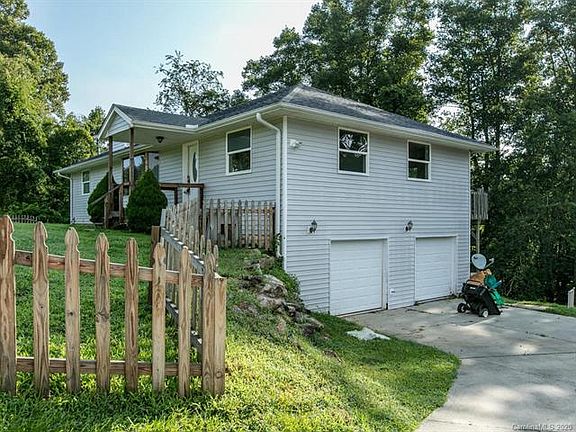 4th image of 127 Hawke Crest Rd