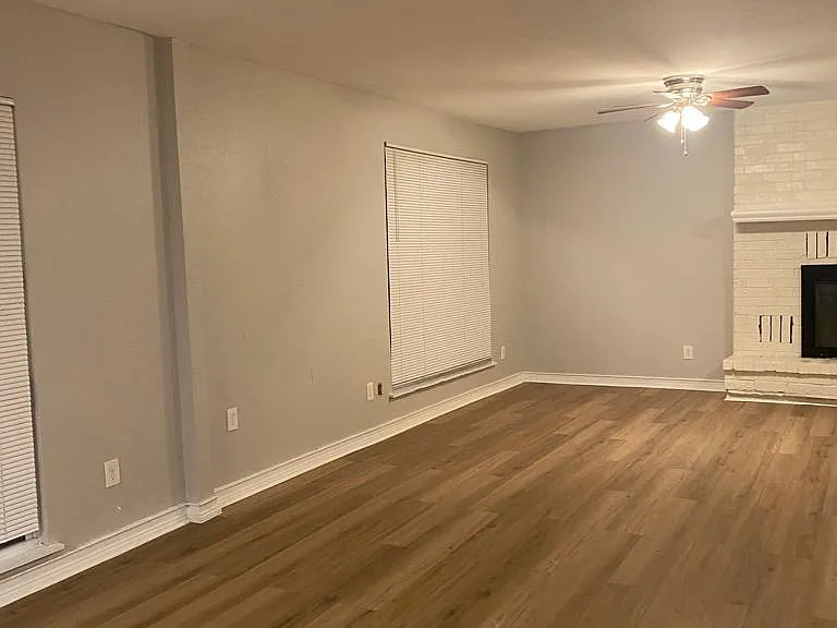 201 Woodbridge Way — Photo 4