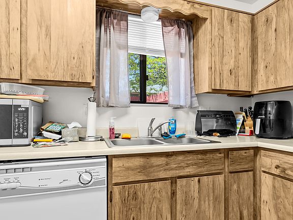 5th image of 3234 Bob Dr APT A