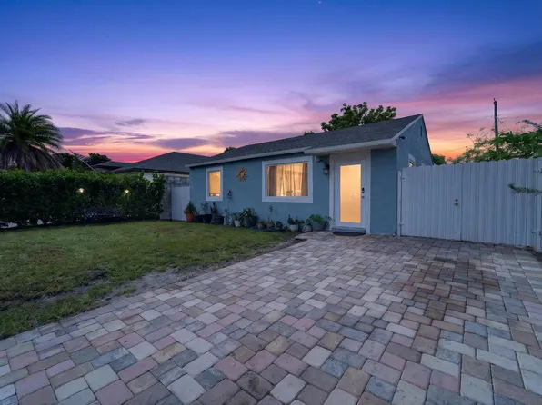 946 Mcintosh Street, West Palm Beach, FL 33405