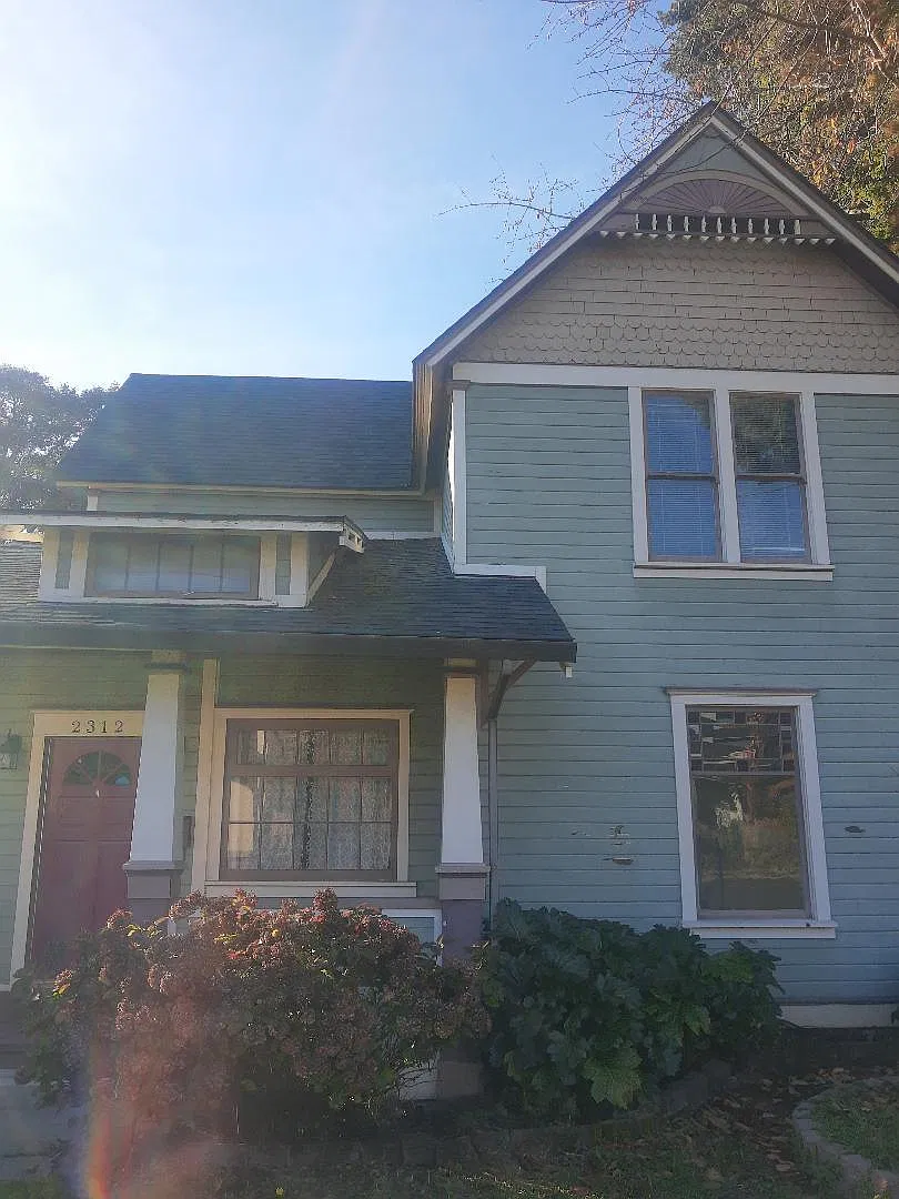 4 bed, 1630 sqft, $2,700 — Photo 2