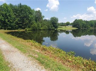 6101 Pintail Ct, Oak Ridge, NC 27310