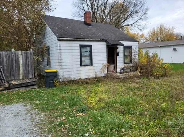3813 Saint Charles St, Anderson, IN 46013