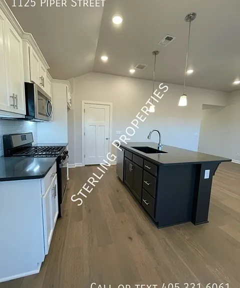 1125 Piper St — Photo 14