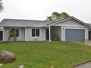 35 Valley Crest Ct, Sacramento, CA 95823