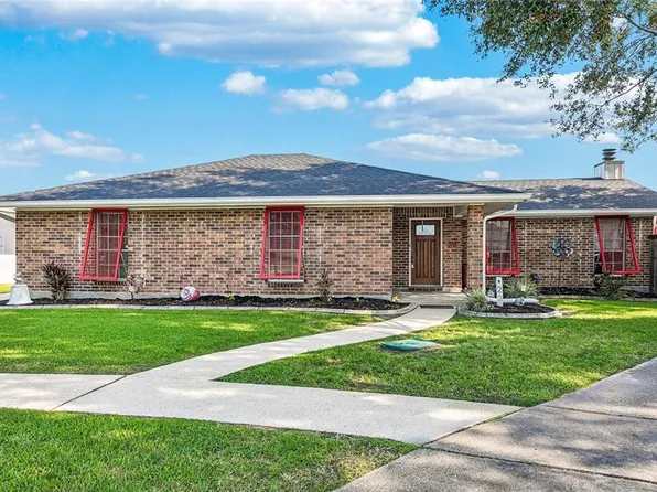 22 Grandbay Ct, Kenner, LA 70065