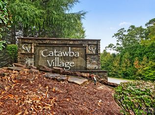 907 Wicawa Rd, Fort Mill, SC 29708