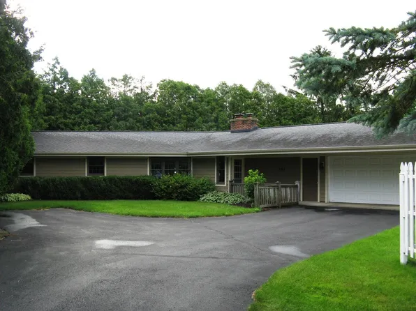 203 South 9th STREET, Oostburg, WI 53070