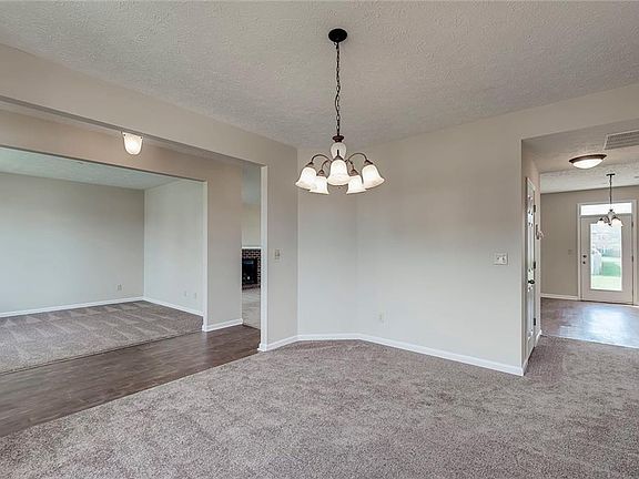 5th image of 1357 Landsbrook Dr