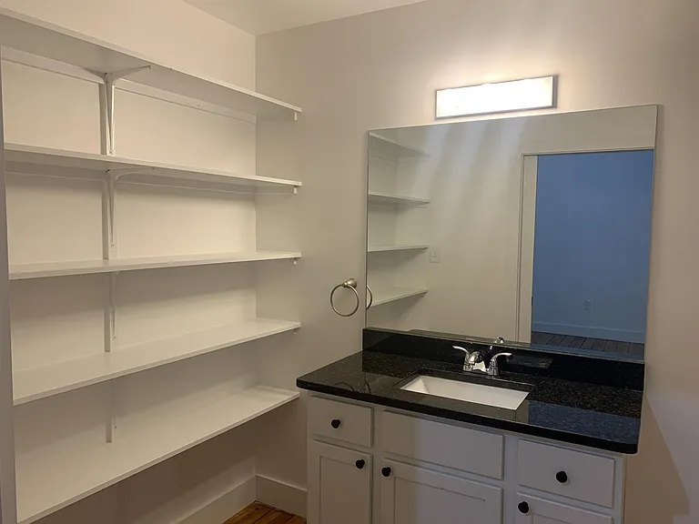 240 1st St NE #4 — Photo 23