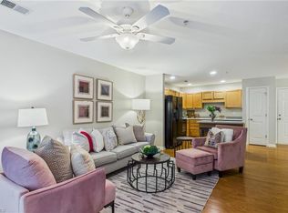 7100 W Friendly Ave UNIT 107, Greensboro, NC 27410