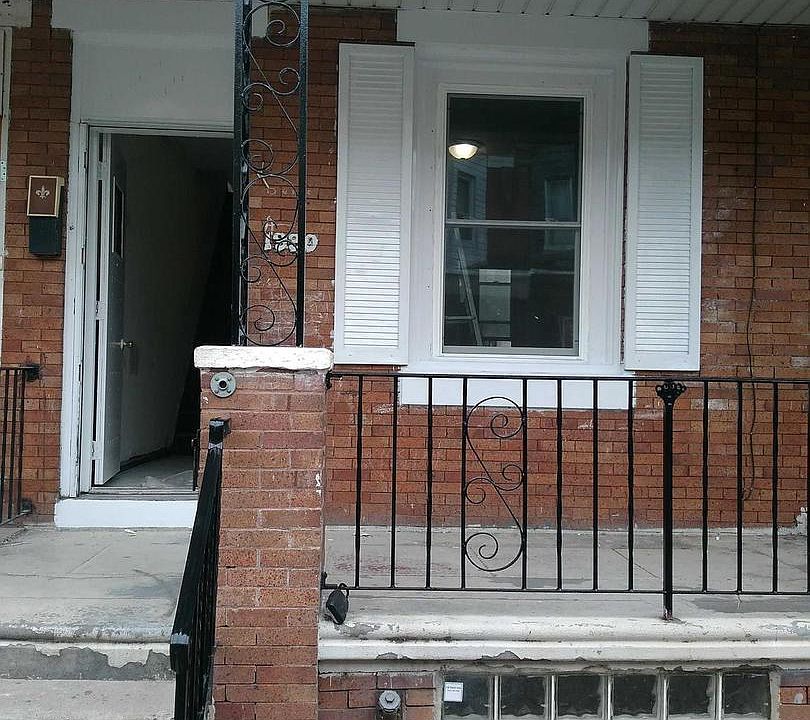 1st image of 1930 E Thayer St