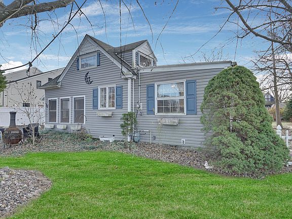 3rd image of 30 W Longport Ave