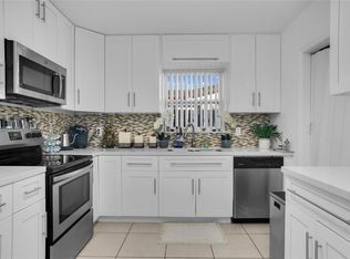 6459 N Evans St, Hollywood, FL 33024