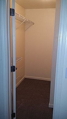 5th image of 800 E 100th Ter APT 310