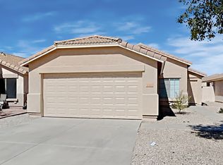 1080 E Vernoa St, San Tan Valley, AZ 85140