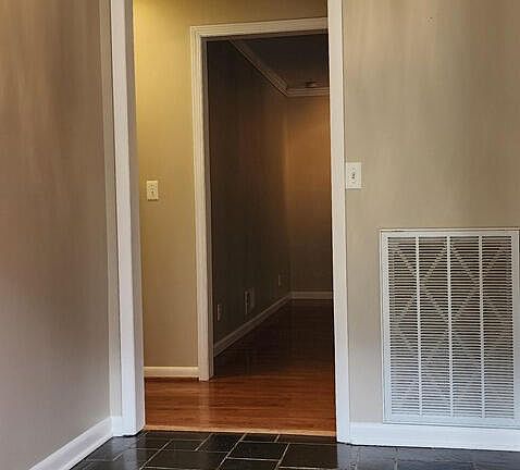 3rd image of 1089 Mimosa St