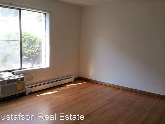 3rd image of 1914 S 13th Ave APT 1W