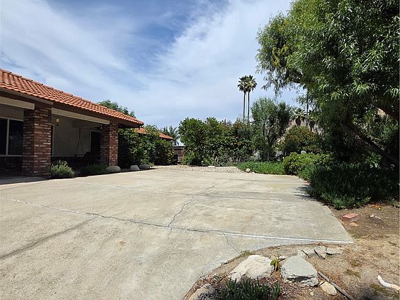 3rd image of 11542 Cornell Ave