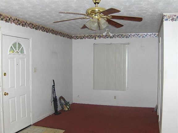3rd image of 920 N University Blvd