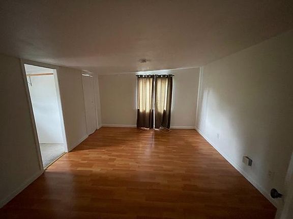 5th image of 45 Sunnyside Ave