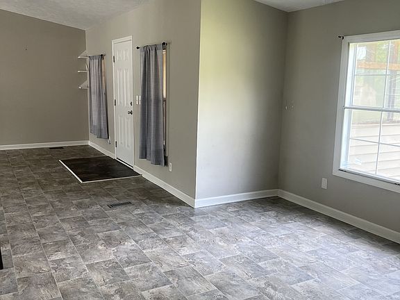 3rd image of 337 Jefferson Pike