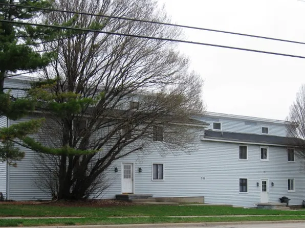 711 S Towanda Ave, Normal, IL 61761