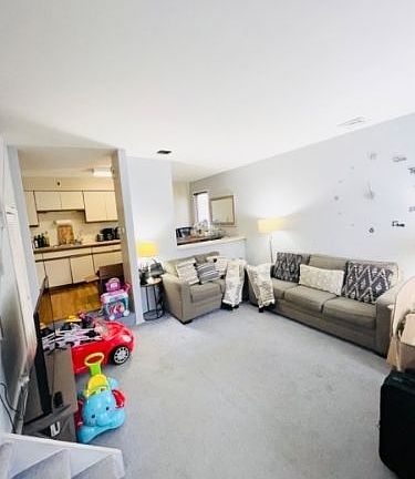 4th image of 99 Exton Ave Floor 2