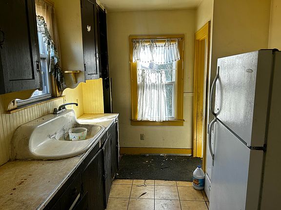 5th image of 25115 Joy Rd