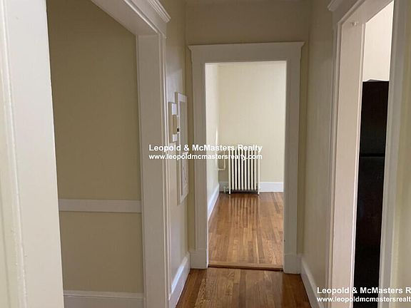 2nd image of 14 Russell St APT 1