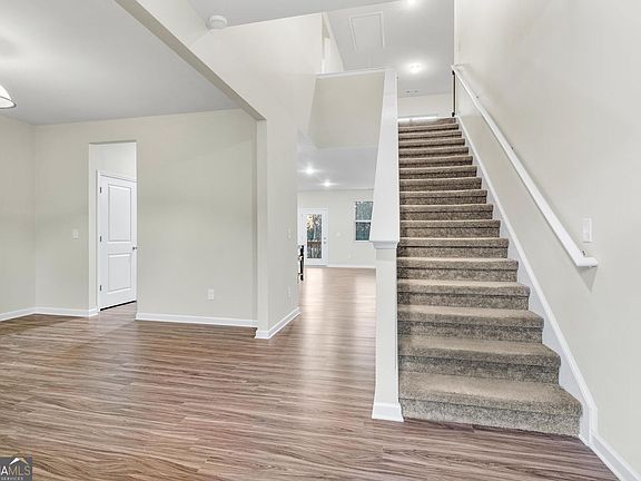 4th image of 30 Rivulet Dr