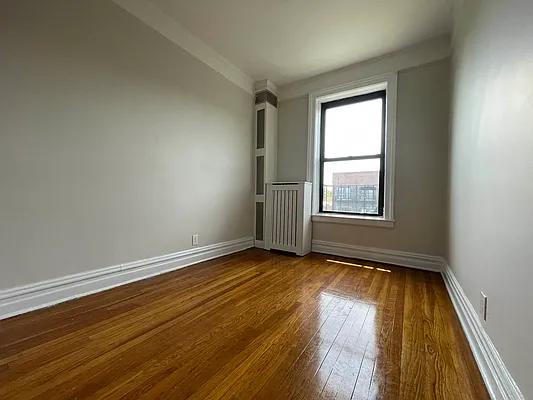 Rented by Hillel Realty Group | media 6