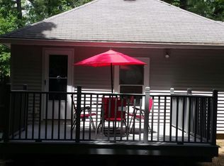 48 Roxbury Ave, Pittsfield, MA 01201