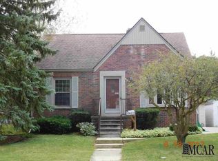 616 Rosewood Ave, Monroe, MI 48162