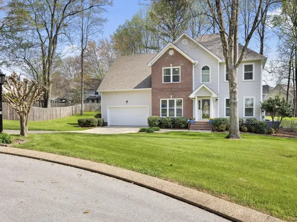 10008 Larkspur Dr, Ooltewah, TN 37363
