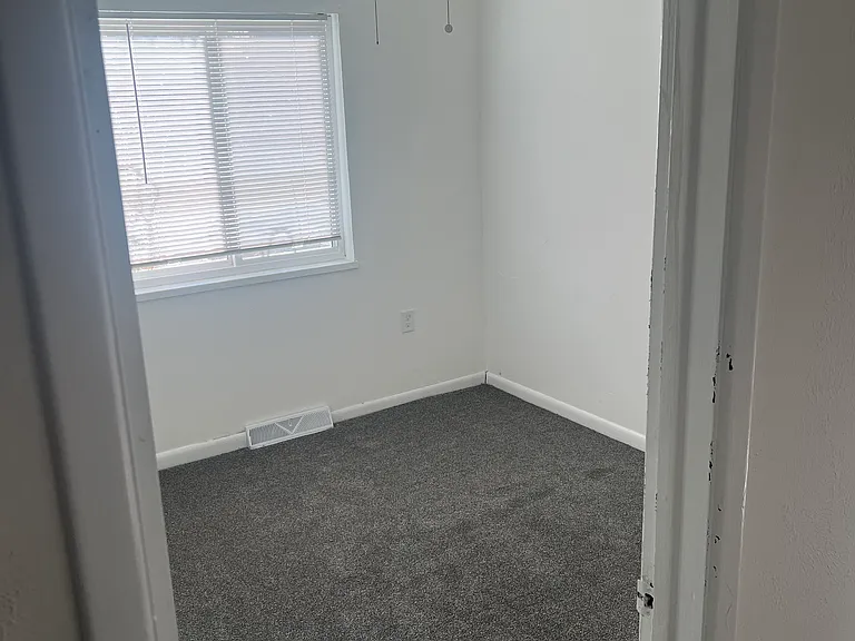 478 Titan Ct — Photo 14