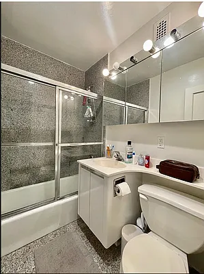 Rented by Douglas Elliman | media 16