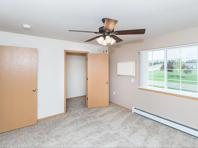 Prosser Place Apartments — Photo 12