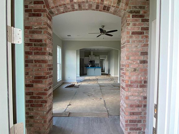 4th image of 803 Braxton Dr