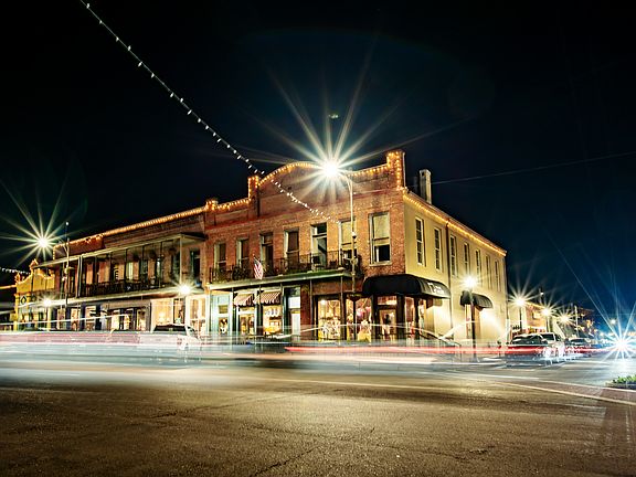 2nd image of 133B Courthouse Sq #4
