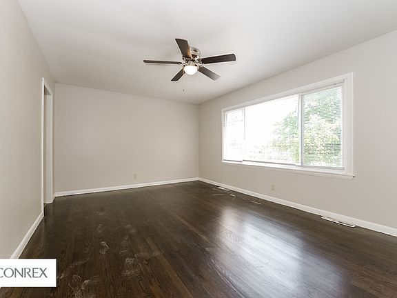 3rd image of 10512 E 40th St