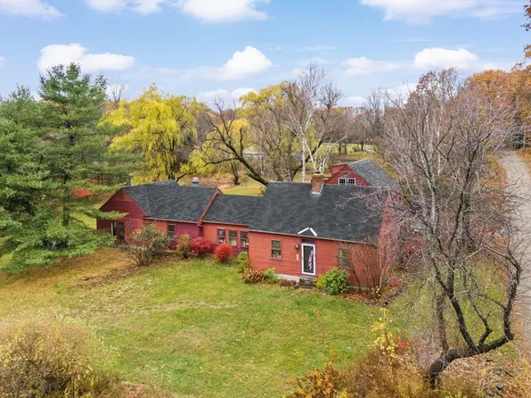 252 Clark Hill Rd, New Boston, NH 03070