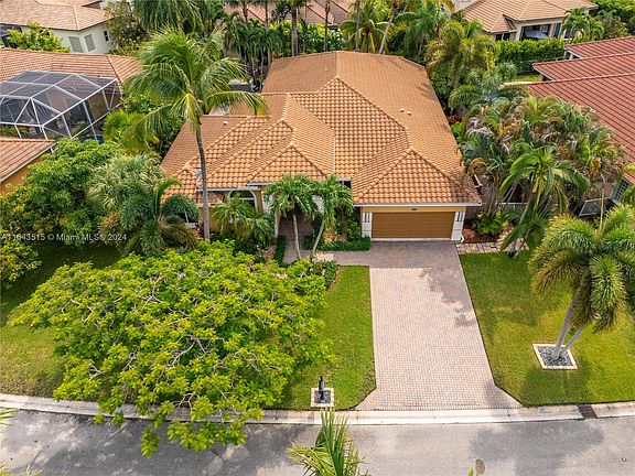 4th image of 519 NW 120th Dr