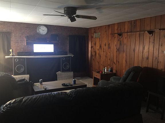 3rd image of 306 S Iroquois St