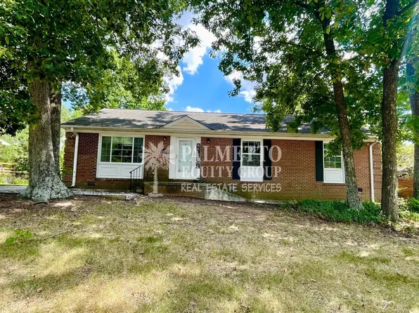 2409 W Cornwallis Dr, Greensboro, NC 27408