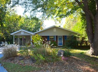 1717 N Oakland Ave, Fayetteville, AR 72703